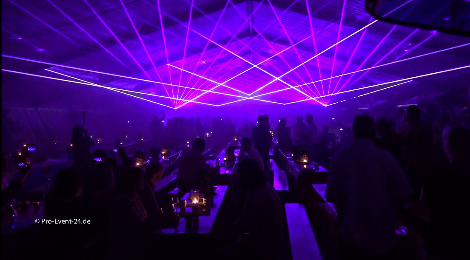 Pro-Event-24 Ihr professioneller Partner für Ihr Event – Eventplanung, Hochzeiten, Familienfeiern, Jubiläen, Geburtstage, Firmenfeiern, Ambientebeleuchtung, Architekturbeleuchtung, Fassadenbeleuchtung, Fassadenfeuerwerke, Musikfeuerwerke, Lasershows, Moderation, Promotion, Beschallungen, Luftaufnahmen, Luft- Videos, Mobildiscothek