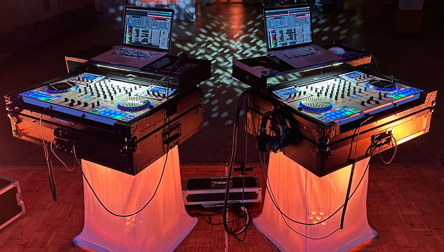 Pro-Event-24 Ihr professioneller Partner für Ihr Event – Eventplanung, Hochzeiten, Familienfeiern, Jubiläen, Geburtstage, Firmenfeiern, Ambientebeleuchtung, Architekturbeleuchtung, Fassadenbeleuchtung, Fassadenfeuerwerke, Musikfeuerwerke, Lasershows, Moderation, Promotion, Beschallungen, Luftaufnahmen, Luft- Videos, Mobildiscothek