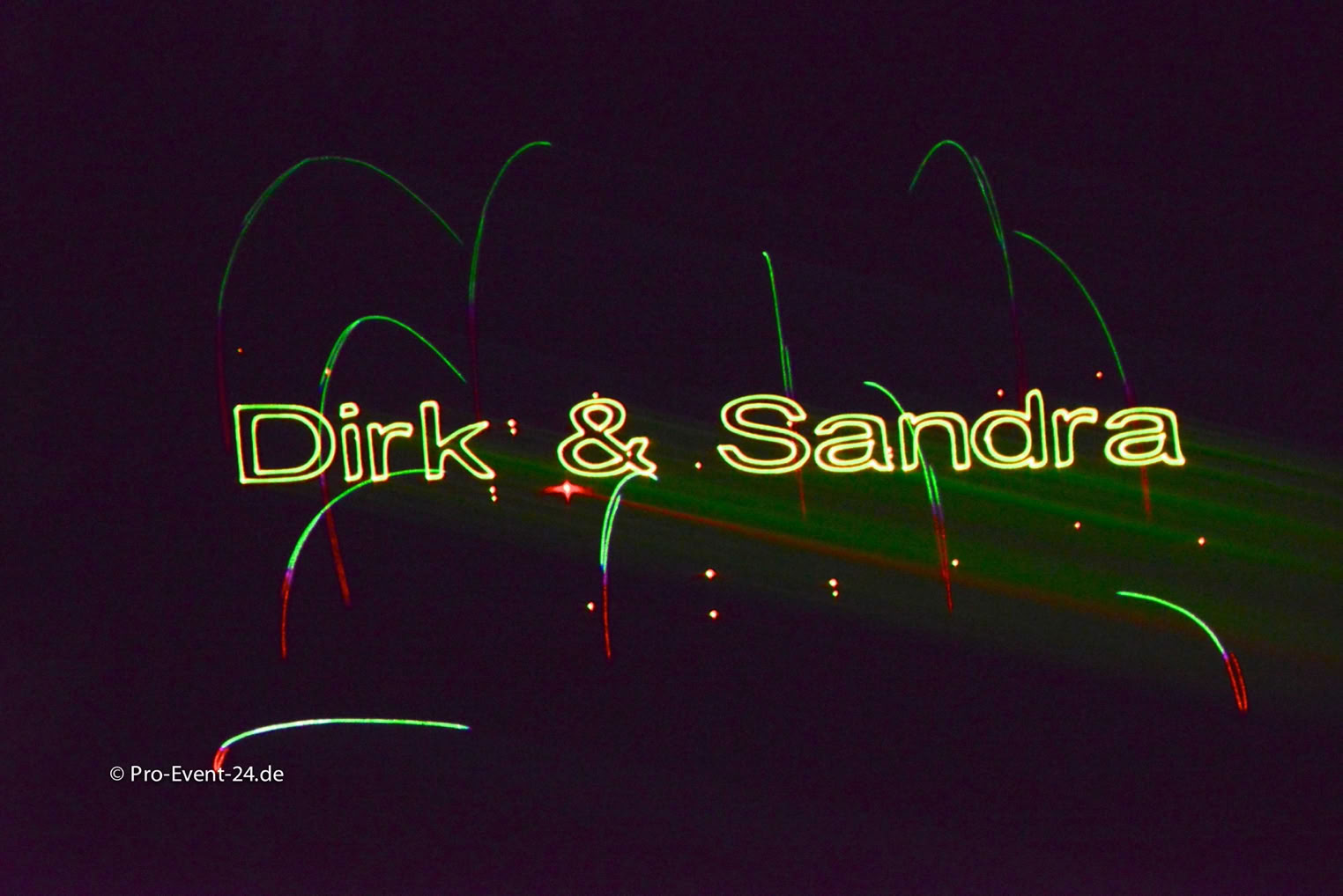 Pro-Event-24 Ihr professioneller Partner für Ihr Event – Eventplanung, Hochzeiten, Familienfeiern, Jubiläen, Geburtstage, Firmenfeiern, Ambientebeleuchtung, Architekturbeleuchtung, Fassadenbeleuchtung, Fassadenfeuerwerke, Musikfeuerwerke, Lasershows, Moderation, Promotion, Beschallungen, Luftaufnahmen, Luft- Videos, Mobildiscothek