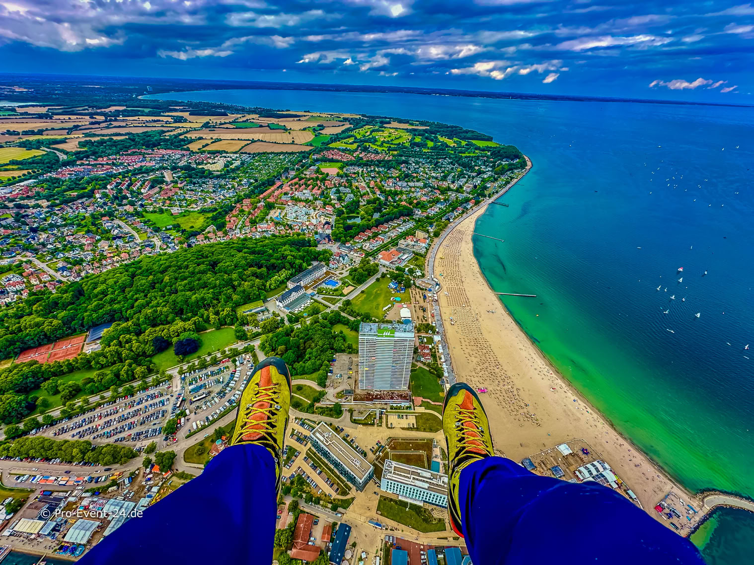 Pro-Event-24 Ihr professioneller Partner für Ihr Event – Eventplanung, Hochzeiten, Familienfeiern, Jubiläen, Geburtstage, Firmenfeiern, Ambientebeleuchtung, Architekturbeleuchtung, Fassadenbeleuchtung, Fassadenfeuerwerke, Musikfeuerwerke, Lasershows, Moderation, Promotion, Beschallungen, Luftaufnahmen, Luft- Videos, Mobildiscothek