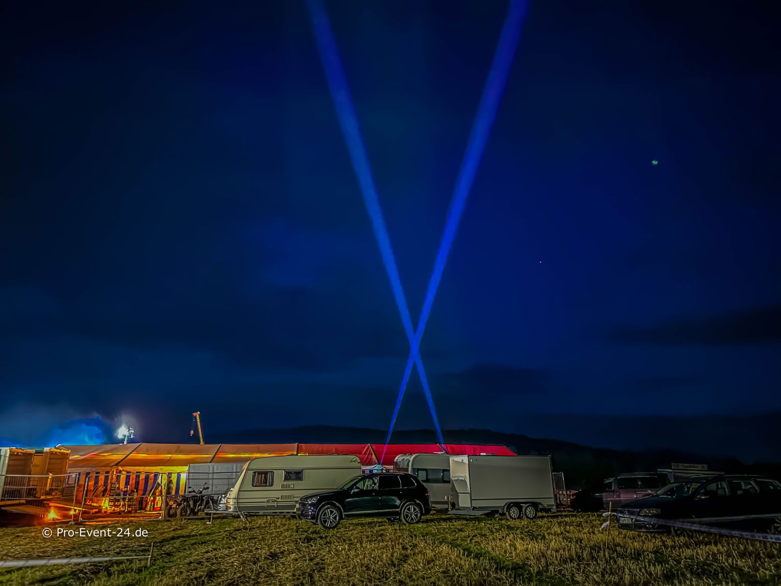 Pro-Event-24 Ihr professioneller Partner für Ihr Event – Eventplanung, Hochzeiten, Familienfeiern, Jubiläen, Geburtstage, Firmenfeiern, Ambientebeleuchtung, Architekturbeleuchtung, Fassadenbeleuchtung, Fassadenfeuerwerke, Musikfeuerwerke, Lasershows, Moderation, Promotion, Beschallungen, Luftaufnahmen, Luft- Videos, Mobildiscothek