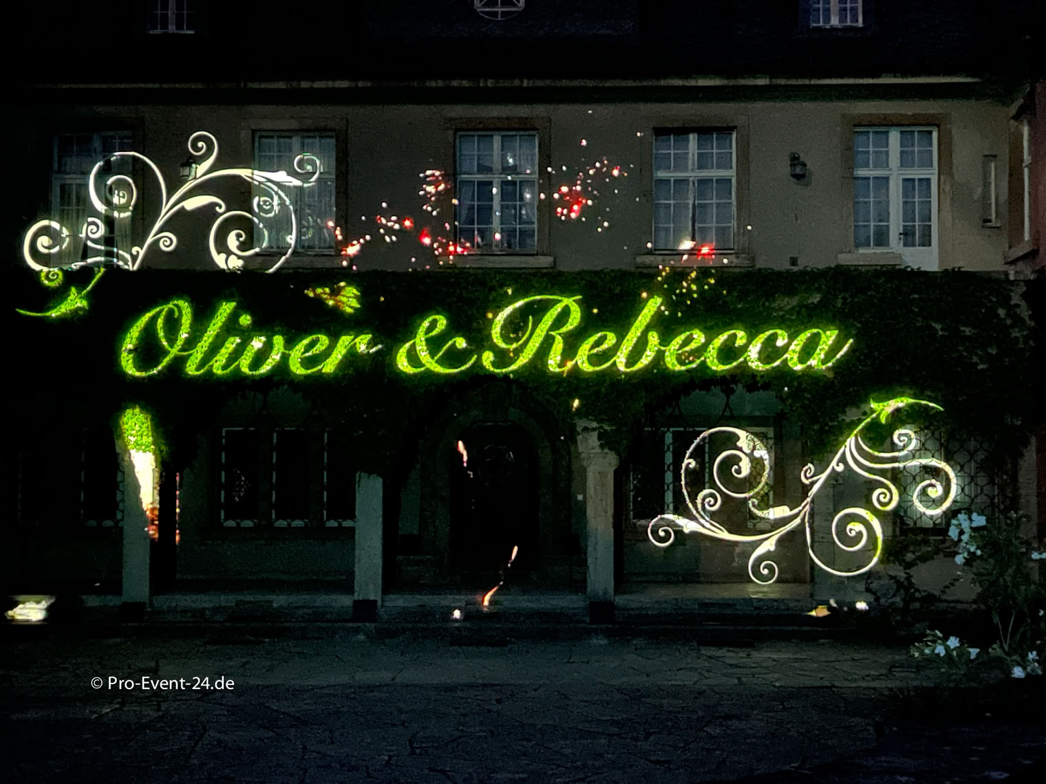 Pro-Event-24 Ihr professioneller Partner für Ihr Event – Eventplanung, Hochzeiten, Familienfeiern, Jubiläen, Geburtstage, Firmenfeiern, Ambientebeleuchtung, Architekturbeleuchtung, Fassadenbeleuchtung, Fassadenfeuerwerke, Musikfeuerwerke, Lasershows, Moderation, Promotion, Beschallungen, Luftaufnahmen, Luft- Videos, Mobildiscothek